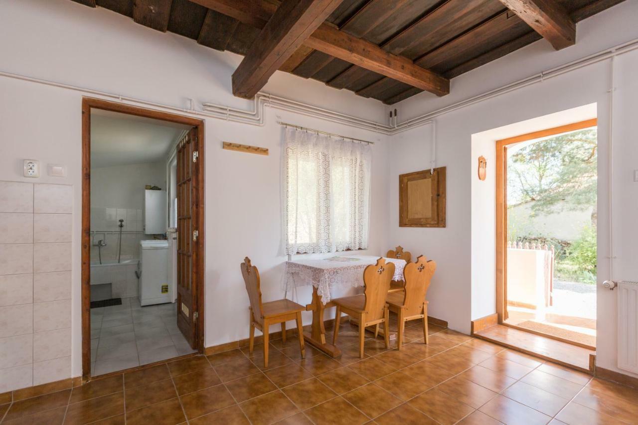 Hotel Gádoros Vendégház à Egerszalók Extérieur photo