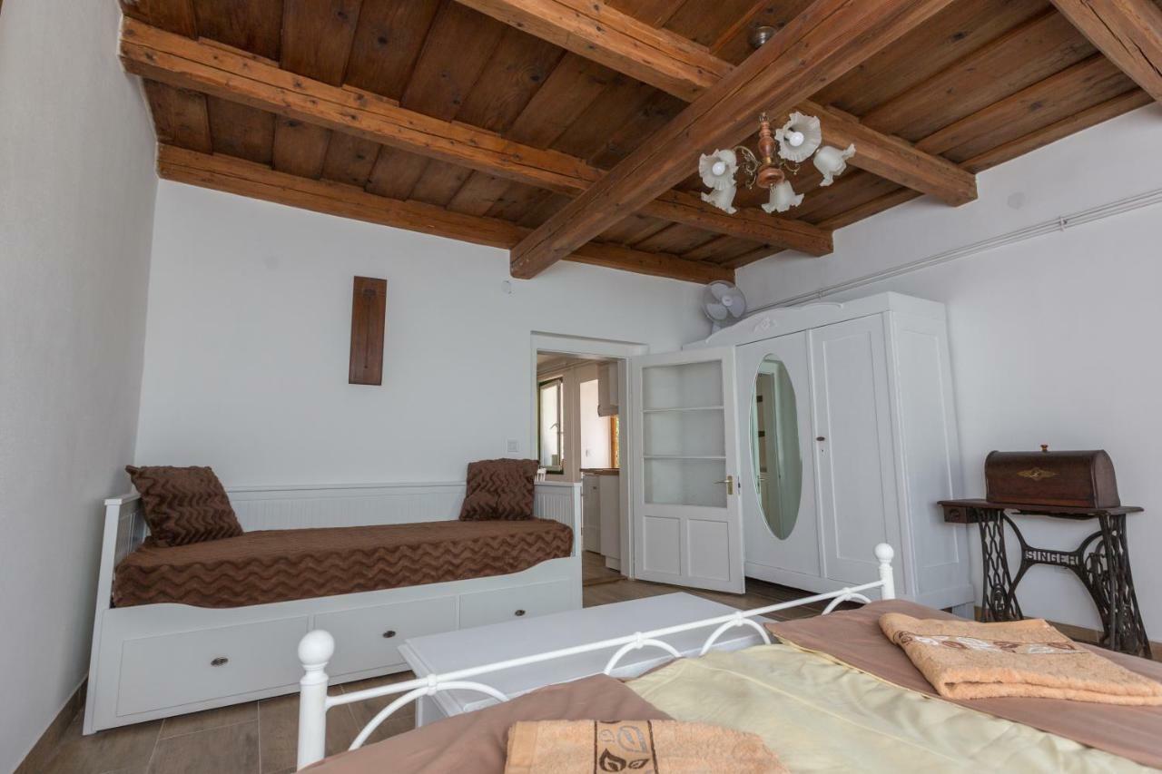 Hotel Gádoros Vendégház à Egerszalók Extérieur photo