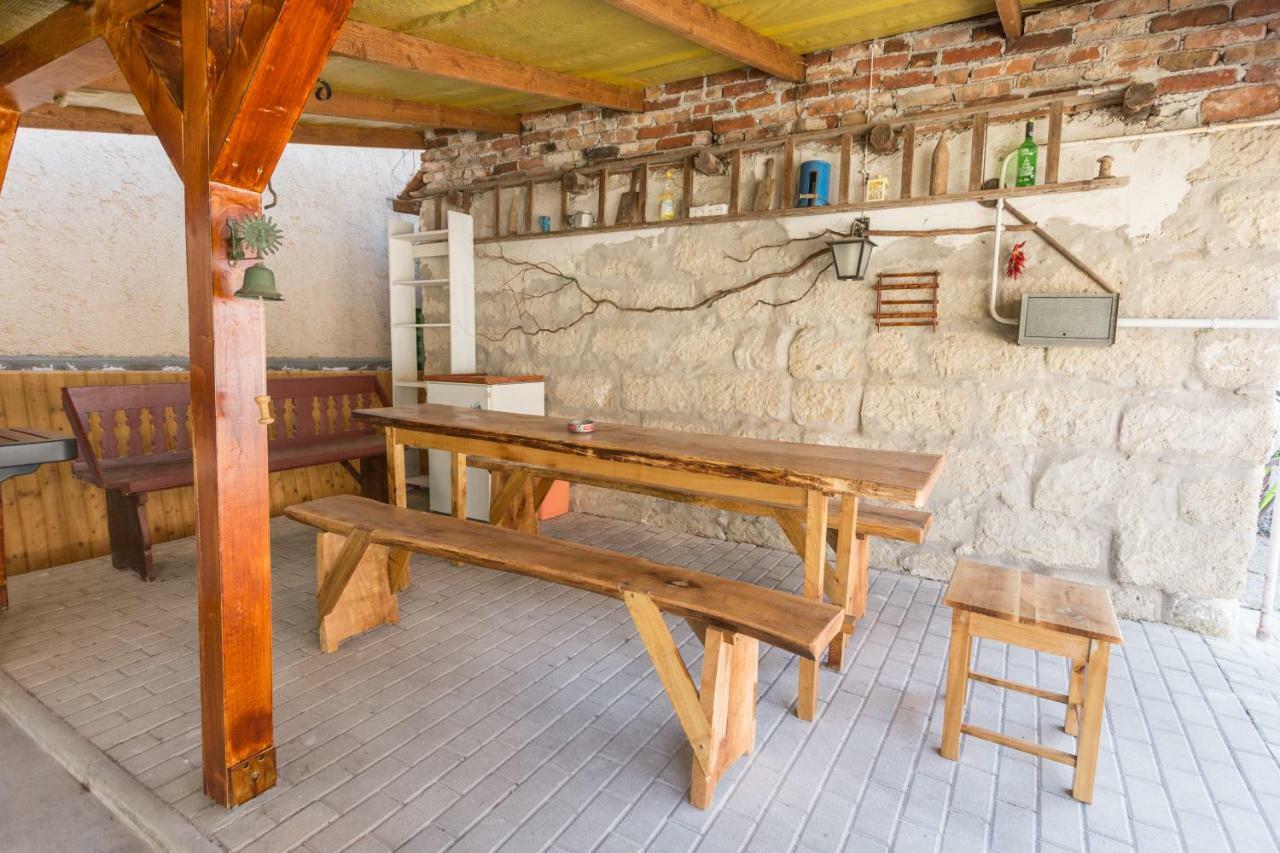 Hotel Gádoros Vendégház à Egerszalók Extérieur photo