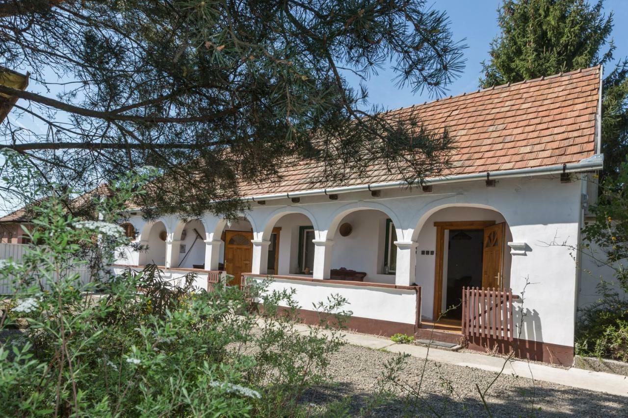 Hotel Gádoros Vendégház à Egerszalók Extérieur photo