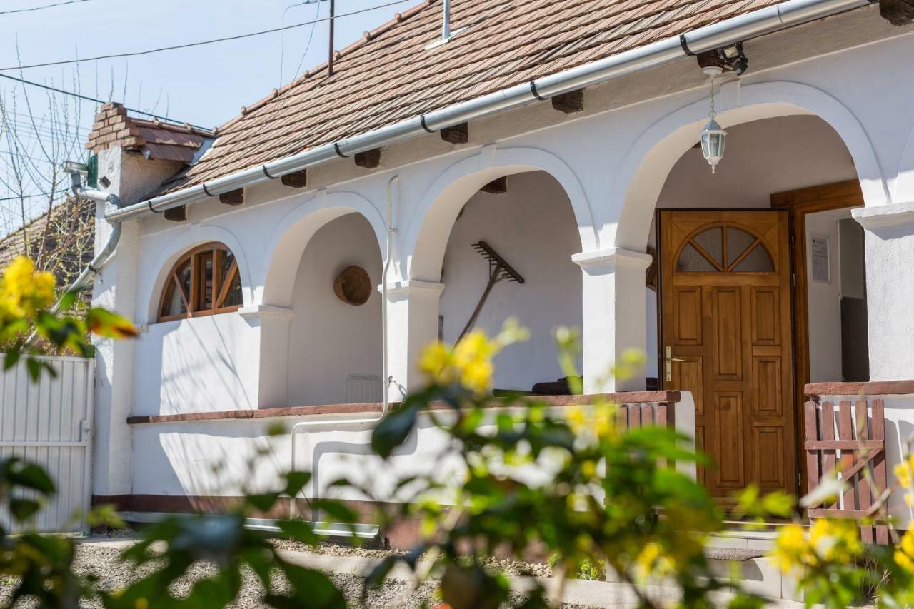 Hotel Gádoros Vendégház à Egerszalók Extérieur photo