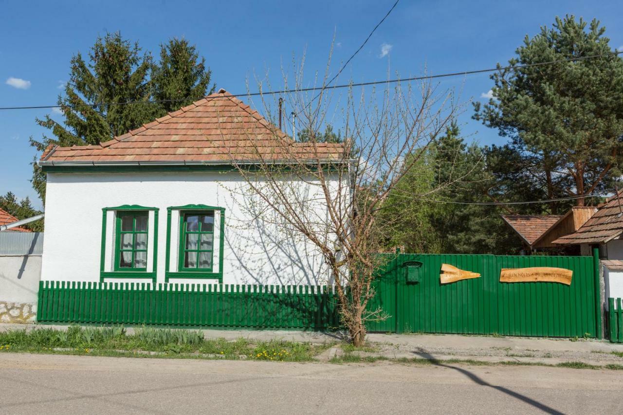 Hotel Gádoros Vendégház à Egerszalók Extérieur photo